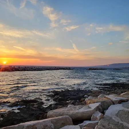 公寓 Mycyprusstay - Pasithea Seaview Klorakas